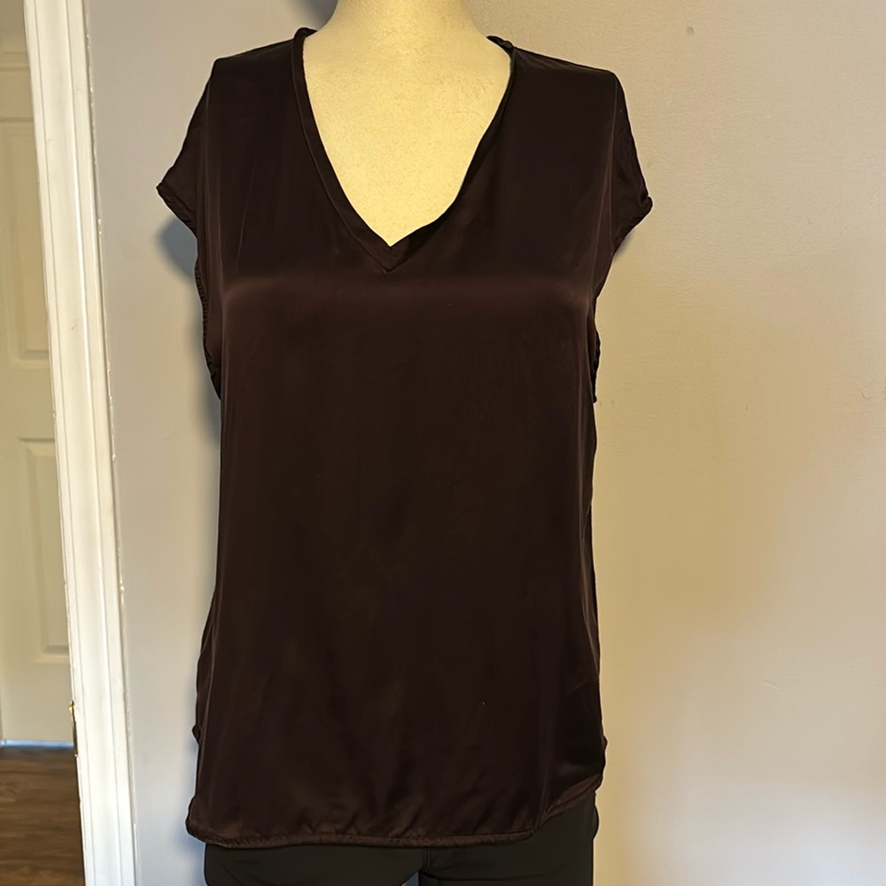 EUC Holt Renfrew sleeveless shirt